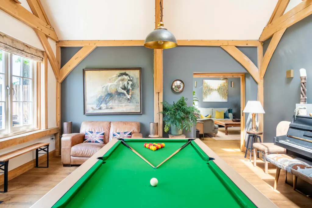 Pool Table with Ping Pong Table Top